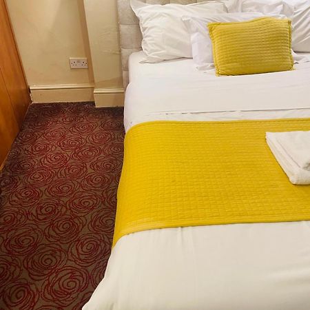Eurobar & Hotel Oxford Eksteriør bilde
